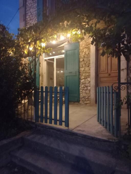 Maison De Dans Le Diois Au Pied Du Vercors Avec 2 Pour 6 Personnes *